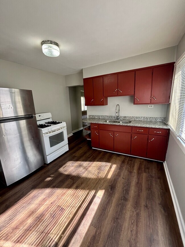 Photo - 1112 Weller Ave