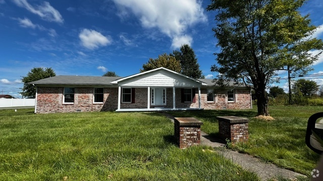 Building Photo - 201 Chambliss Dr Rental