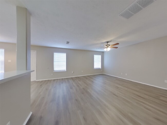 Photo - 16783 Fallen Timbers Dr