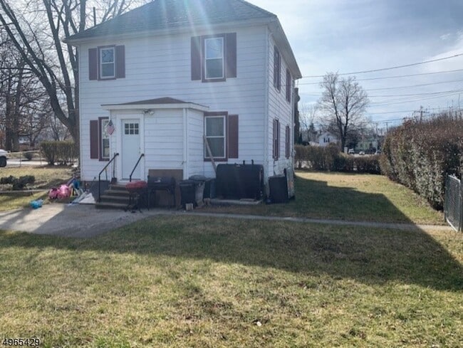 Photo - 3 Mt Pleasant Ave