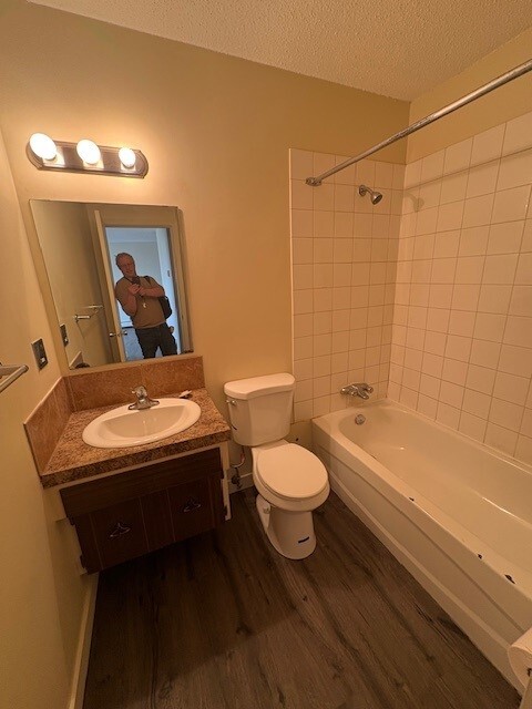 Photo - One bedroom in Sunalta Unit 408