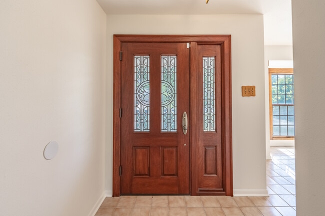 Photo - 7722 Pinebrook Dr