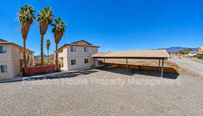 1444 Star Rd