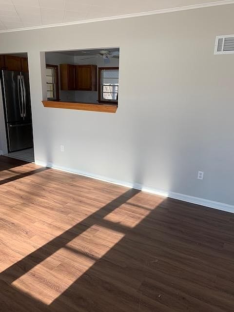 Photo - 582 Hitchcock Ave