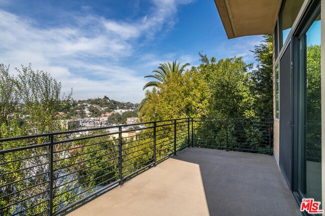 Photo - 1912 Liberty Ct