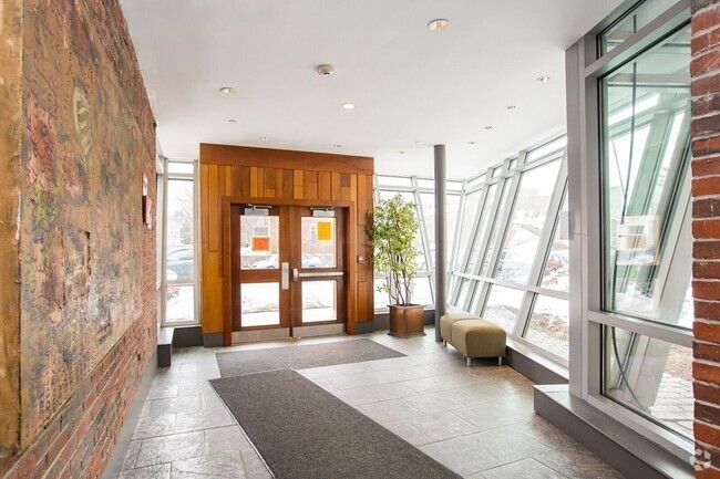 Building Photo - 99 Chestnut Hill Ave Unit 317 Rental