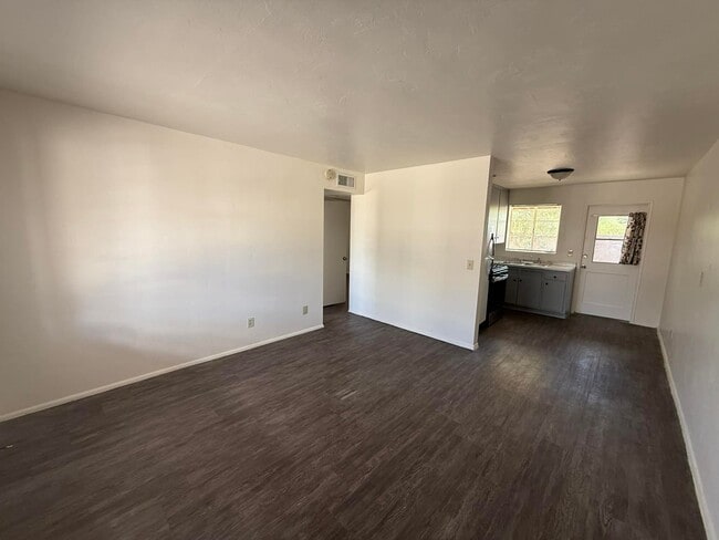 Photo - 3577 E 3rd St