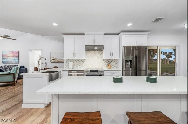 Photo - 213 SE 10th Terrace