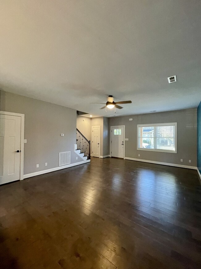 Photo - 320 Meridian St