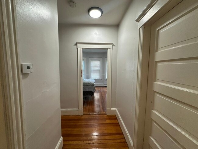 Photo - 765 Broadway Unidad 4