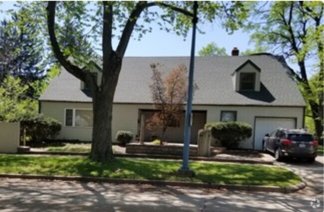 Building Photo - 401 S Willis Ave Unit South Rental