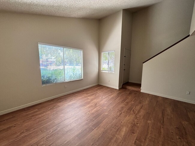 Photo - 43301 20th St W Unidad C