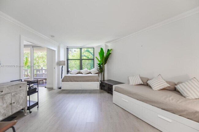 Photo - 1121 Crandon Blvd Unit D206