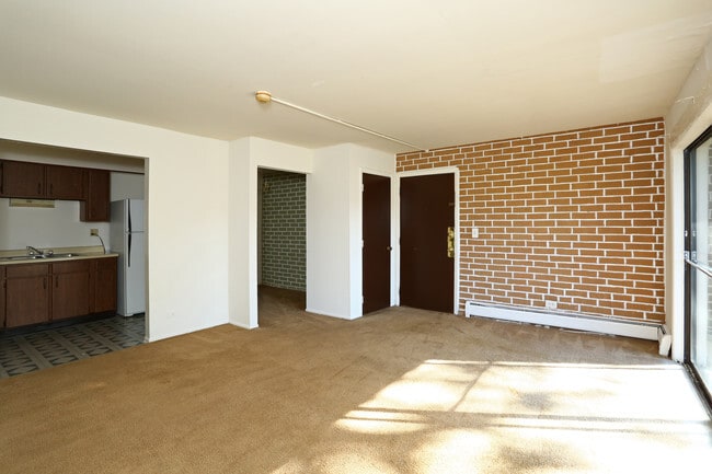 Main Park Apartments