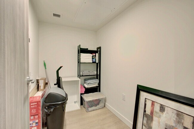 Photo - 963 Expo Blvd Unit ID1345531P