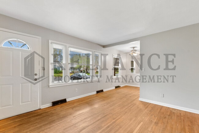 Photo - 2328 W Crawford St