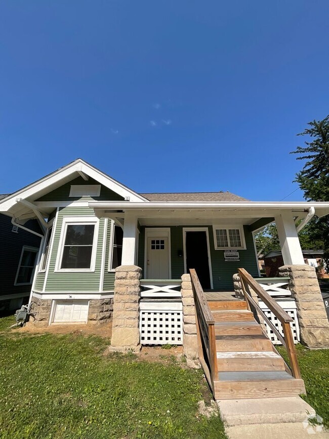 Building Photo - 319 N Dunn St Unit 319 N Dunn Rental