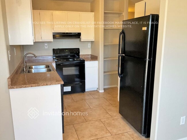 Photo - 250 Dakota St