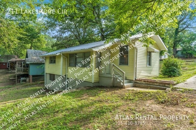 Photo - 211 Lakeshore Cir
