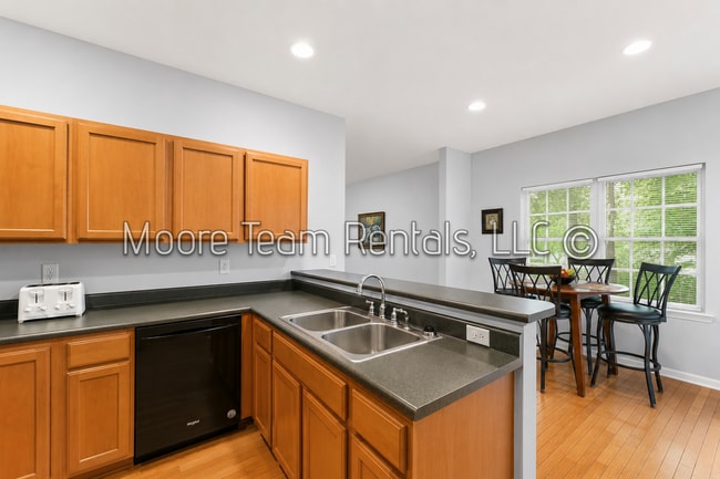 Photo - 250 Highland Golf Dr