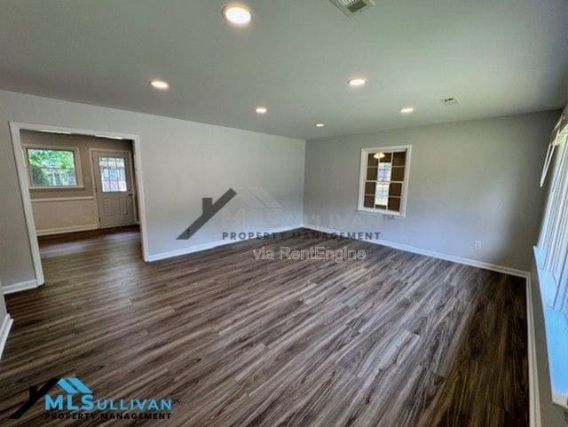 Photo - 701 Chandler Rd