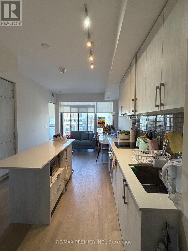 Photo - 88 Cumberland St Unit 1905