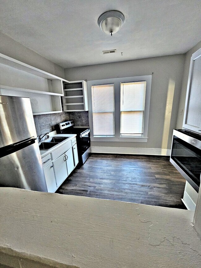 Photo - 613 3rd Ave SW Unit Apt 2