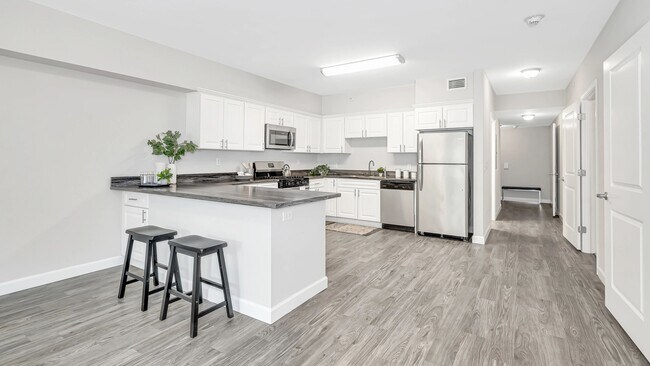 From meal prep to late-night study sessions, our expansive breakfast bar is your versatile go-to spot for you and all your roommates to cook, connect, and conquer college life in style.