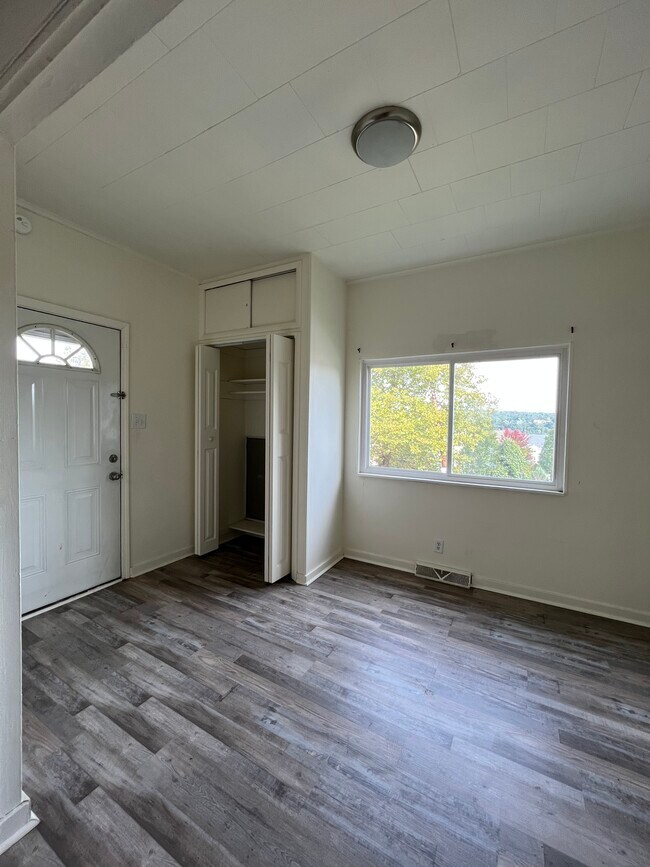 Dormitorio delantero - 616 E 12th Ave Unidad 1