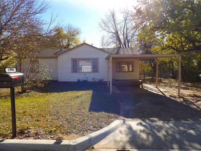 Photo - 1906 NW Andrews Ave