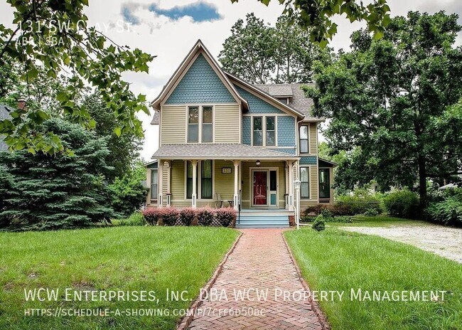 Photo - 131 SW Clay St