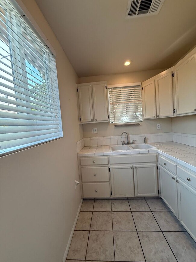 Photo - 315 7th St