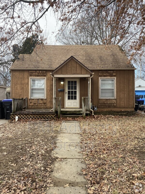 Building Photo - 819 SW Frazier Ave Rental