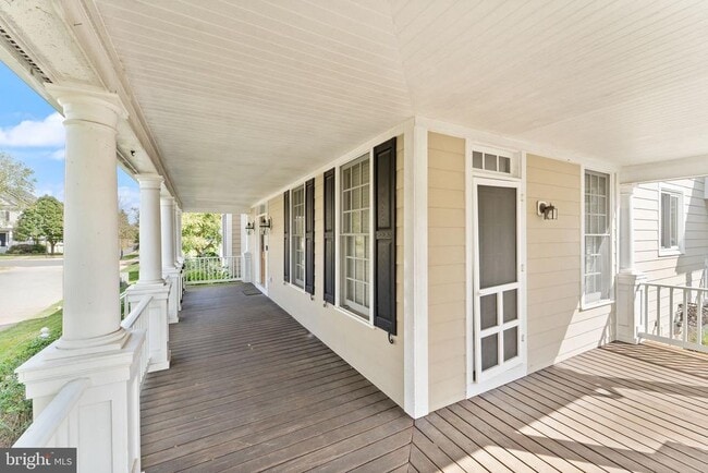 Photo - 708 Irvine Bank Ln