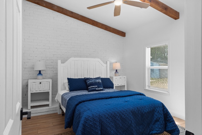 Photo - 403 11th Ave S