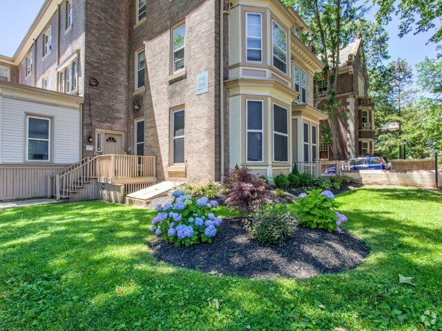 Building Photo - Campus Apartments