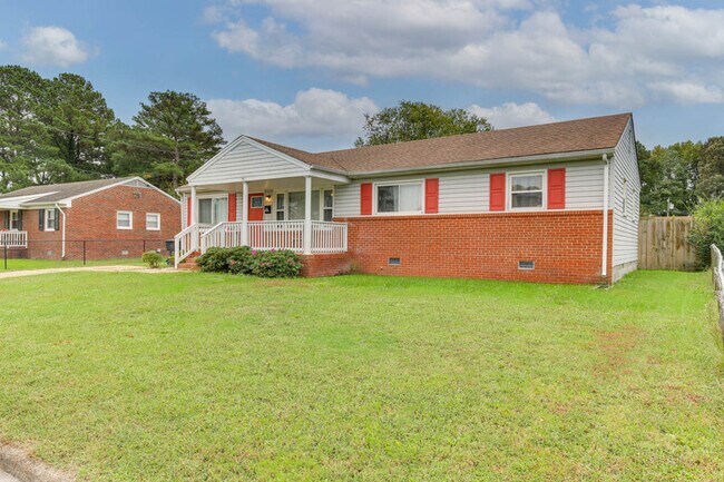 Photo - 1011 Robinson Rd