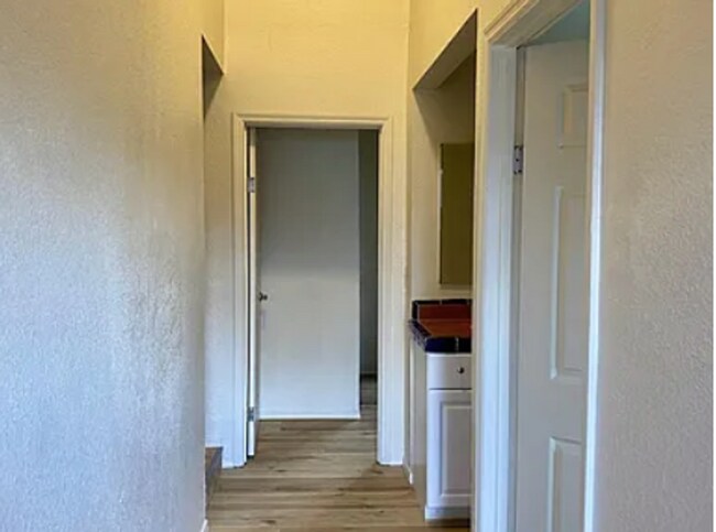 13 E Dupont Ave Unit Dupont 13 1/2