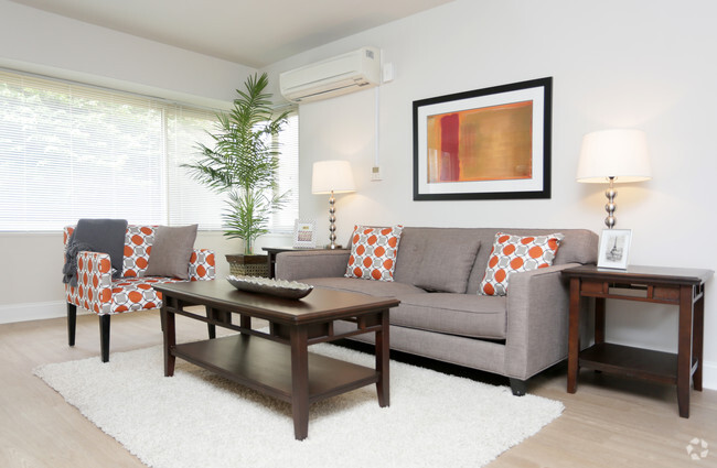 Interior Photo - The Kenmore Rental