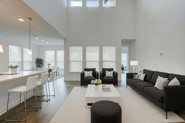 Photo - 5705 Cimarron Rdg Ln