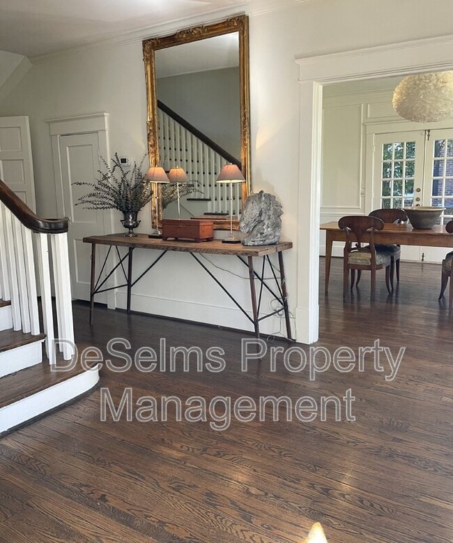 Photo - 704 Timber Ln