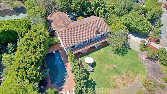 Photo - 7161 Grasswood Ave