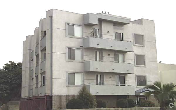 7 Unit Apartments + 2 Non-conf - 7 Unit Apartments + 2 Non-conf