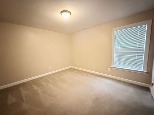Photo - 4073 Landover Ln
