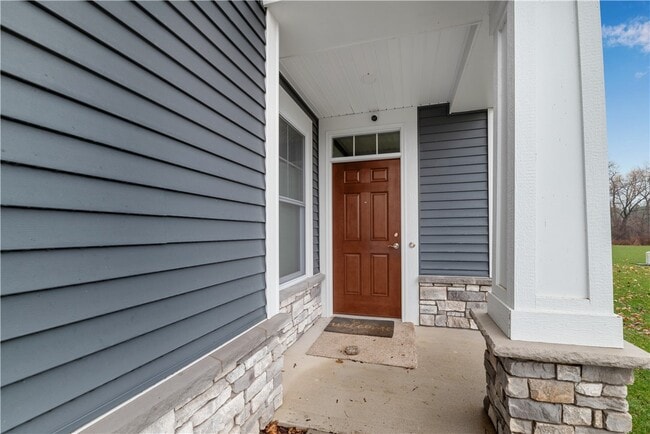 Photo - 1352 Creeks Edge Dr