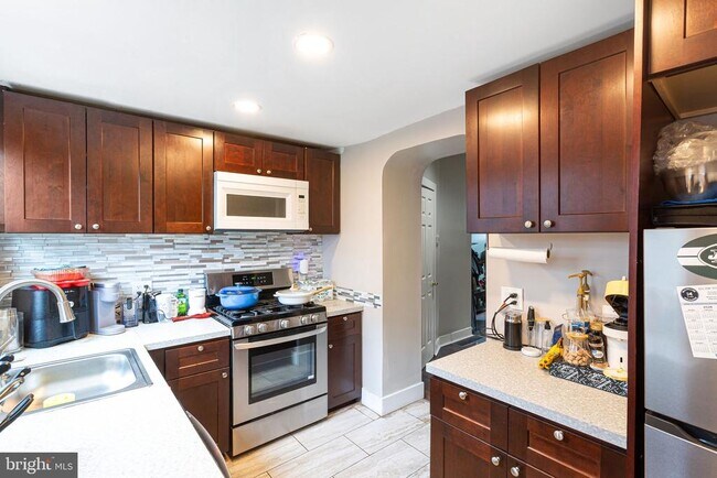 Photo - 140 Wendover St