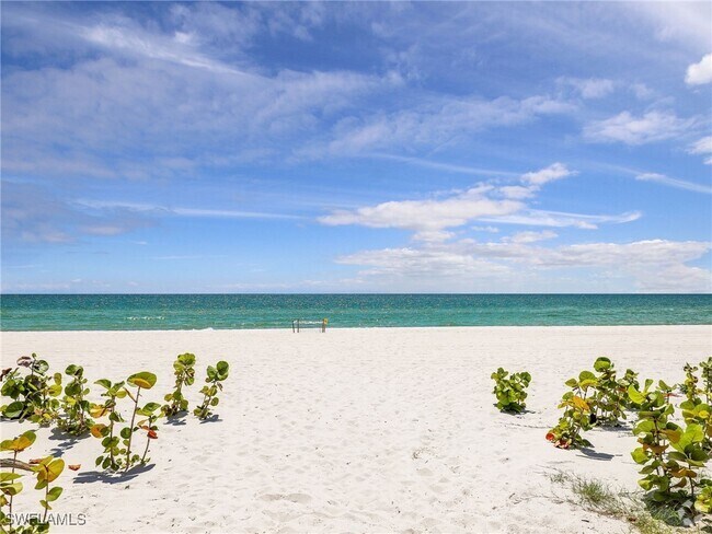 Building Photo - 10851 Gulf Shore Dr Unit 605 Rental