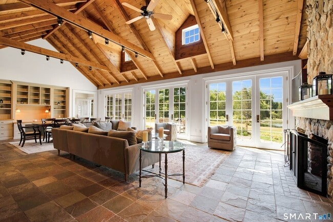 Photo - 55 Bishop Ln