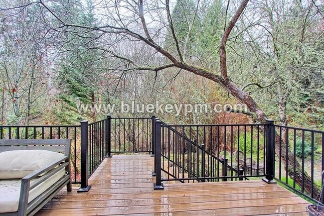 Photo - 5 Bed, 2.5 Baths Luxury Home in Murrayhill Near Cooper Mtn Parks
