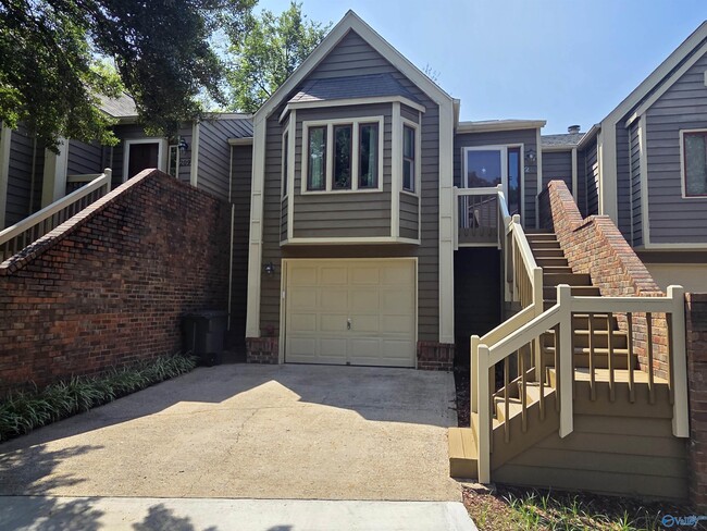 Building Photo - 211 Knollridge Cir SE Unit 211